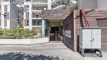 R Sidence Le Crystal St2s