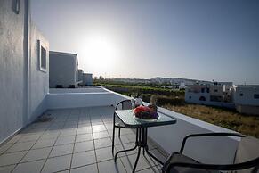 THE F SUITES