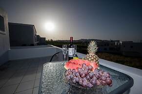 THE F SUITES