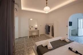 THE F SUITES
