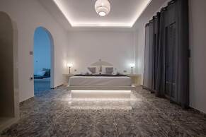 THE F SUITES