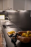 LIV - Upscale Athenian Apartment 1A