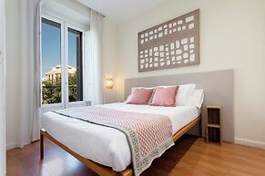 Central 2BD Apt Facing Torre Madrid Duque de Osuna