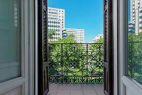 Central 2BD Apt Facing Torre Madrid Duque de Osuna
