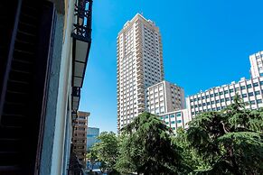 Central 2BD Apt Facing Torre Madrid Duque de Osuna
