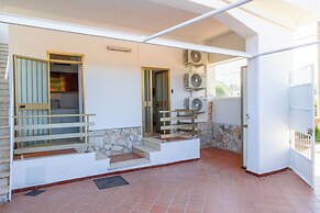 Lilium Ariana Apartment by Mamo Florence