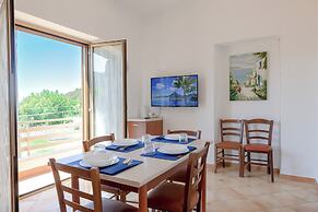 Lilium Ariana Apartment by Mamo Florence