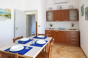 Lilium Ariana Apartment by Mamo Florence