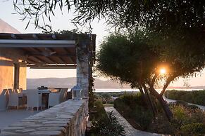 Sunray Pounta Paros Beachfront Villa Near Kitesurf