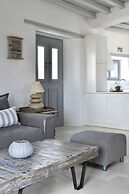 Sunray Pounta Paros Beachfront Villa Near Kitesurf
