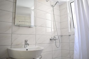 Samouil Apartment - Near Beach