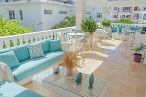 PARADISE DUKASI SUITES at LOS CORALES