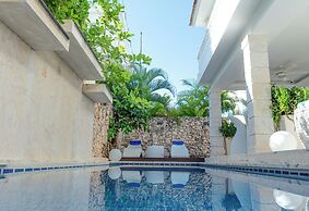 PARADISE DUKASI SUITES at LOS CORALES