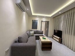202 JRE Apartment With Stunning Boulevard Veiw