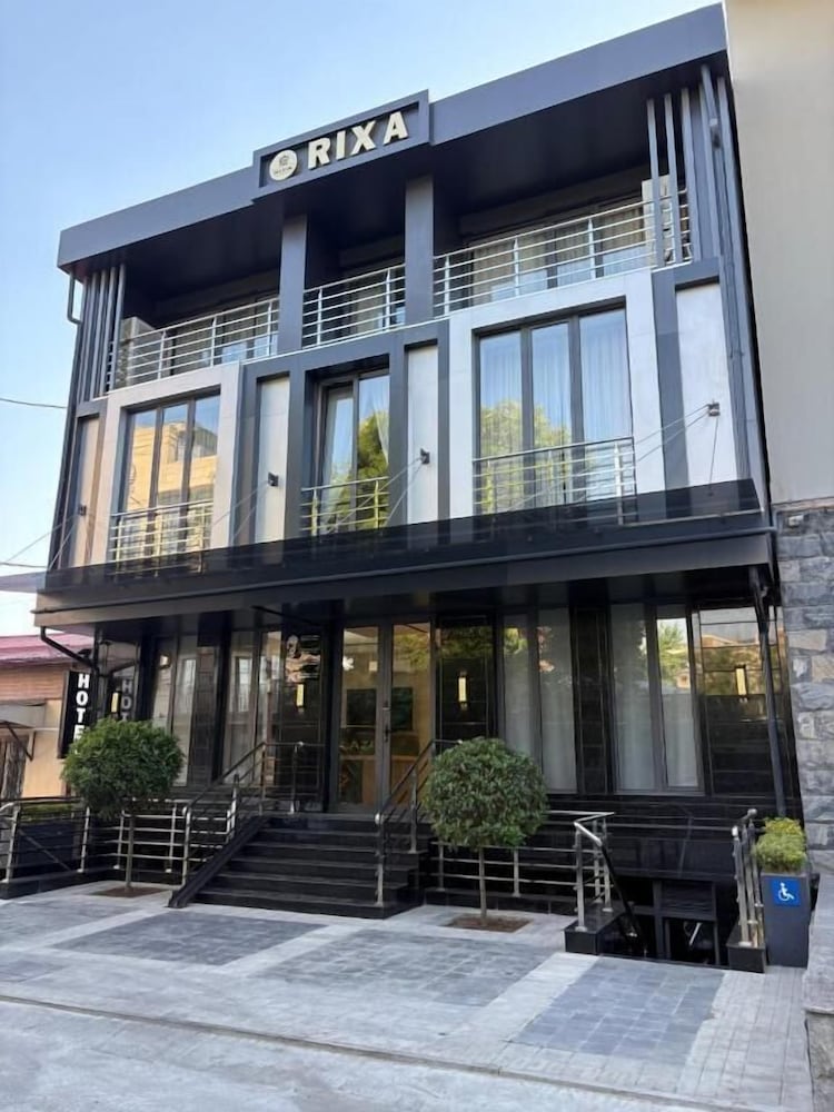 Rixa Plaza Hotel