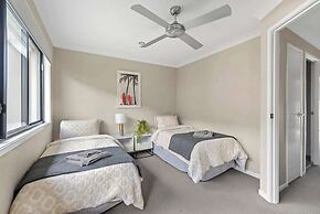 Convenient + Spacious! 3bed/2.5bath/1car~townhouse