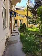 Vivaldi Studios