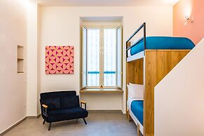 Solaris Suites by Napoliapartments