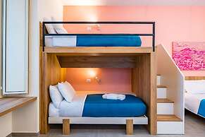 Solaris Suites by Napoliapartments