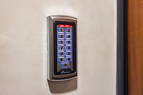 Solaris Suites by Napoliapartments