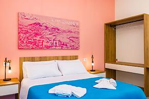 Solaris Suites by Napoliapartments