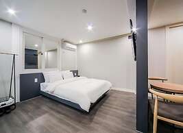 Gamdong Hotel