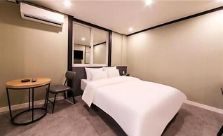 Gamdong Hotel