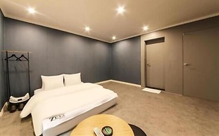 Gamdong Hotel