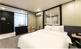 Gamdong Hotel