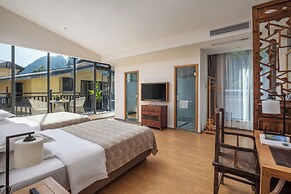 Guilin Heshe Lakeside Resort