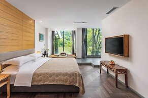 Guilin Heshe Lakeside Resort