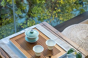 Guilin Heshe Lakeside Resort