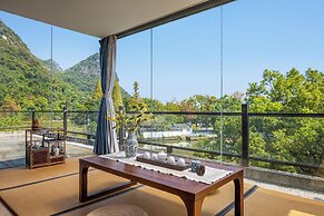 Guilin Heshe Lakeside Resort