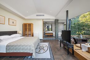 Guilin Heshe Lakeside Resort