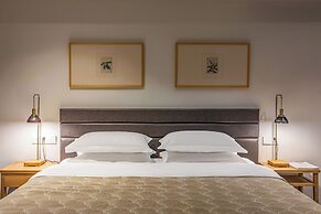 Guilin Heshe Lakeside Resort