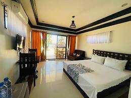 Bolo Hills Beach Club