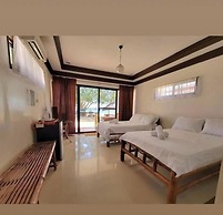 Bolo Hills Beach Club
