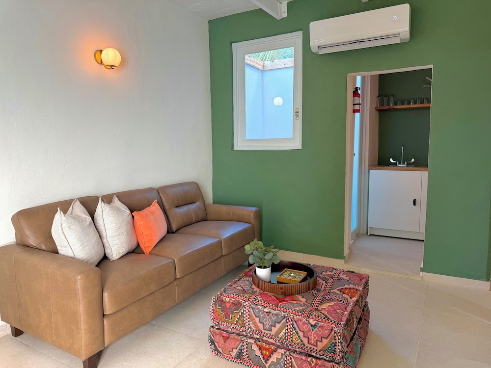Villa Playa - Beach & Pool Apartments