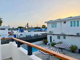 Villa Playa - Beach & Pool Apartments