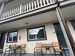 Stampeder Inn
