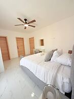 2-level Villa With Private Pool 3BR Sleeps 8