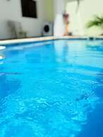 2-level Villa With Private Pool 3BR Sleeps 8