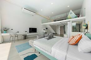 Pool Access Spacious Townhouse Kid Slide