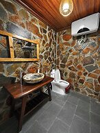 Tam Coc Mountain Ecolodge