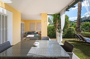 Lalq13 Stunning Frontline Golf 3 Bed Apt