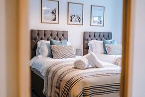 Centrally Located Flat off Formby High Street