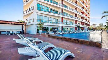 Deck12 2BR Premium Pool Access Parking
