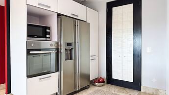 Deck12 2BR Premium Pool Access Parking