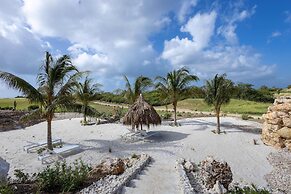 Valen 1 Oceanfront Penthouse at The Reef