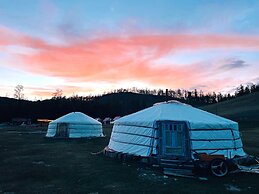 Blue Pearl Tourist Camp
